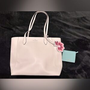 Kate Spade Tote and wallet 🌸💕